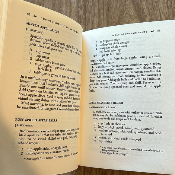 Vintage Delights of Apple Cookery by Lila Perl Sweet & Savory Apple Cookbook 60s - Picture 10 of 12